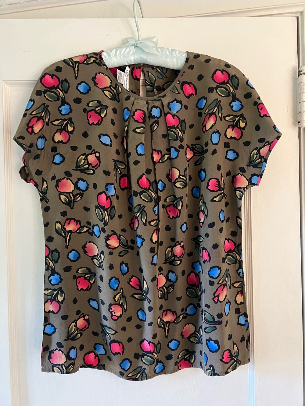 Lauren Alexandra Olive Floral Short Sleeve Blouse w/ Pink & Blue Blooms size 10